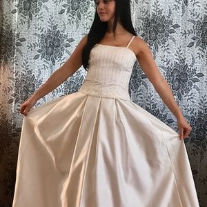 Vintage Alfred Angelo Wedding Gown